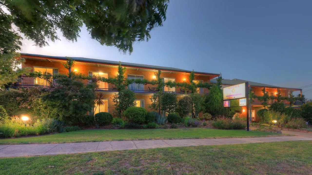 The Vines Motel & Cottages Stanthorpe Australia