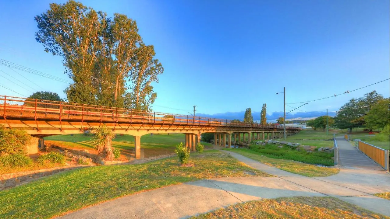The Vines Motel & Cottages Stanthorpe