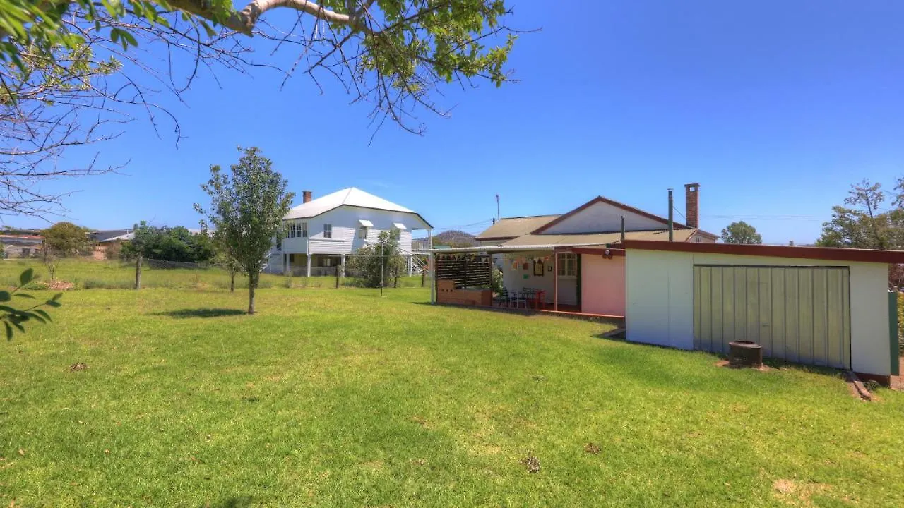 The Vines Motel & Cottages Stanthorpe