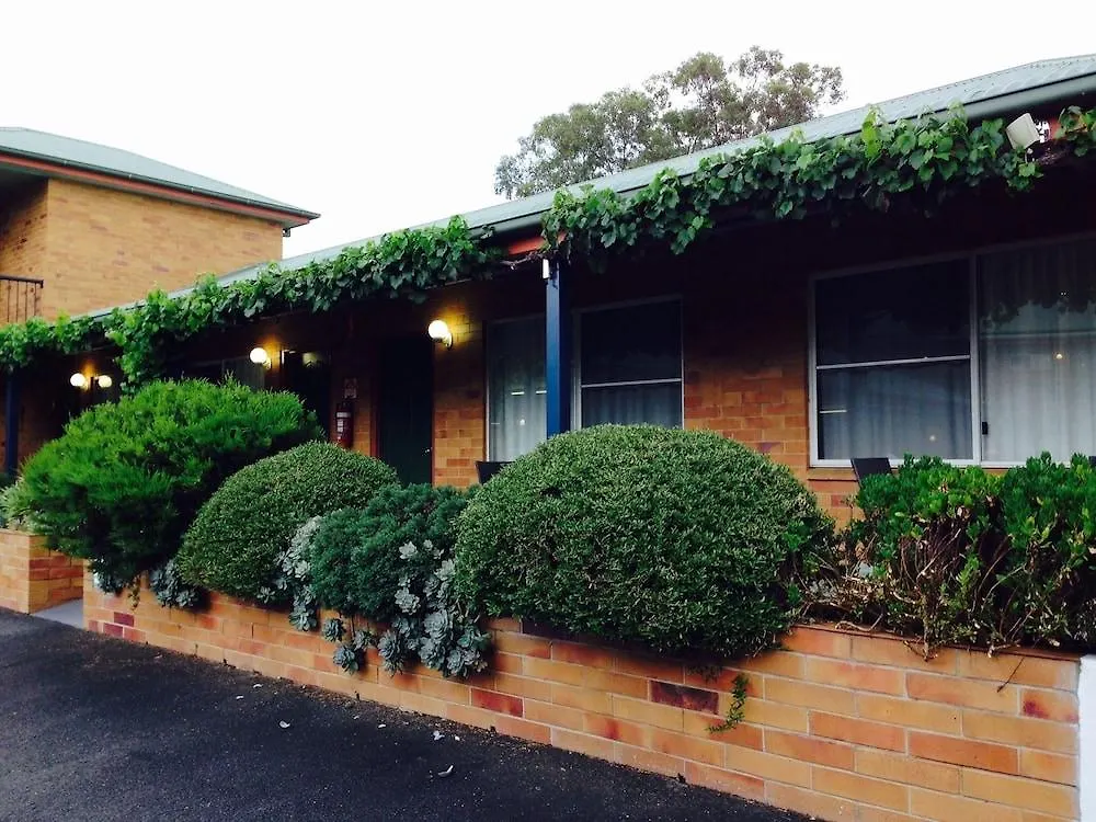 The Vines Motel & Cottages Stanthorpe