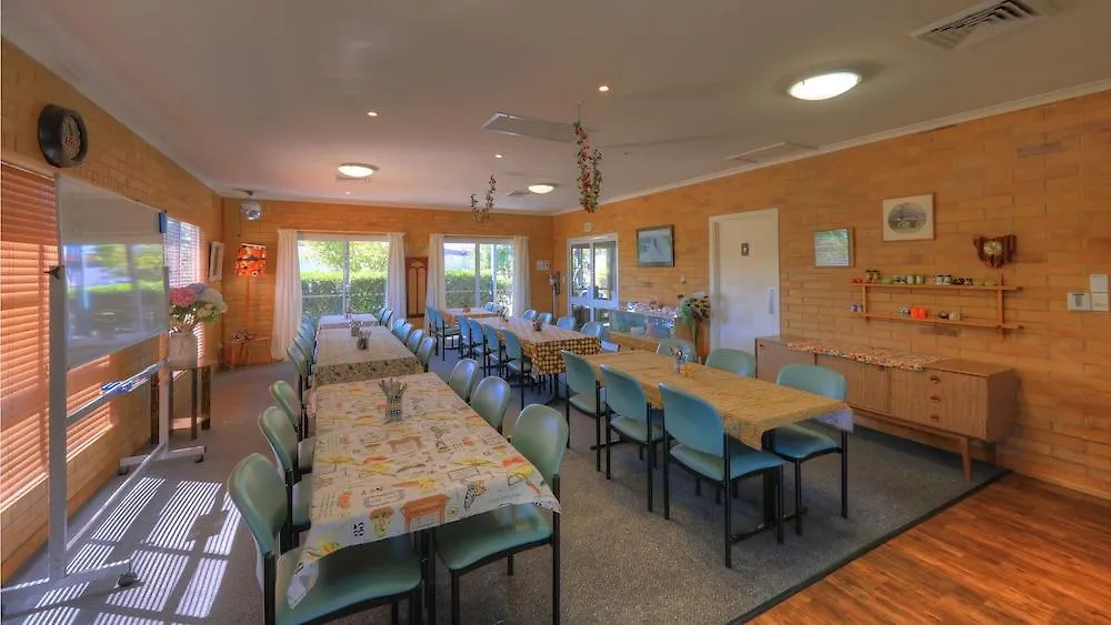 The Vines Motel & Cottages Stanthorpe 4*,  Australia