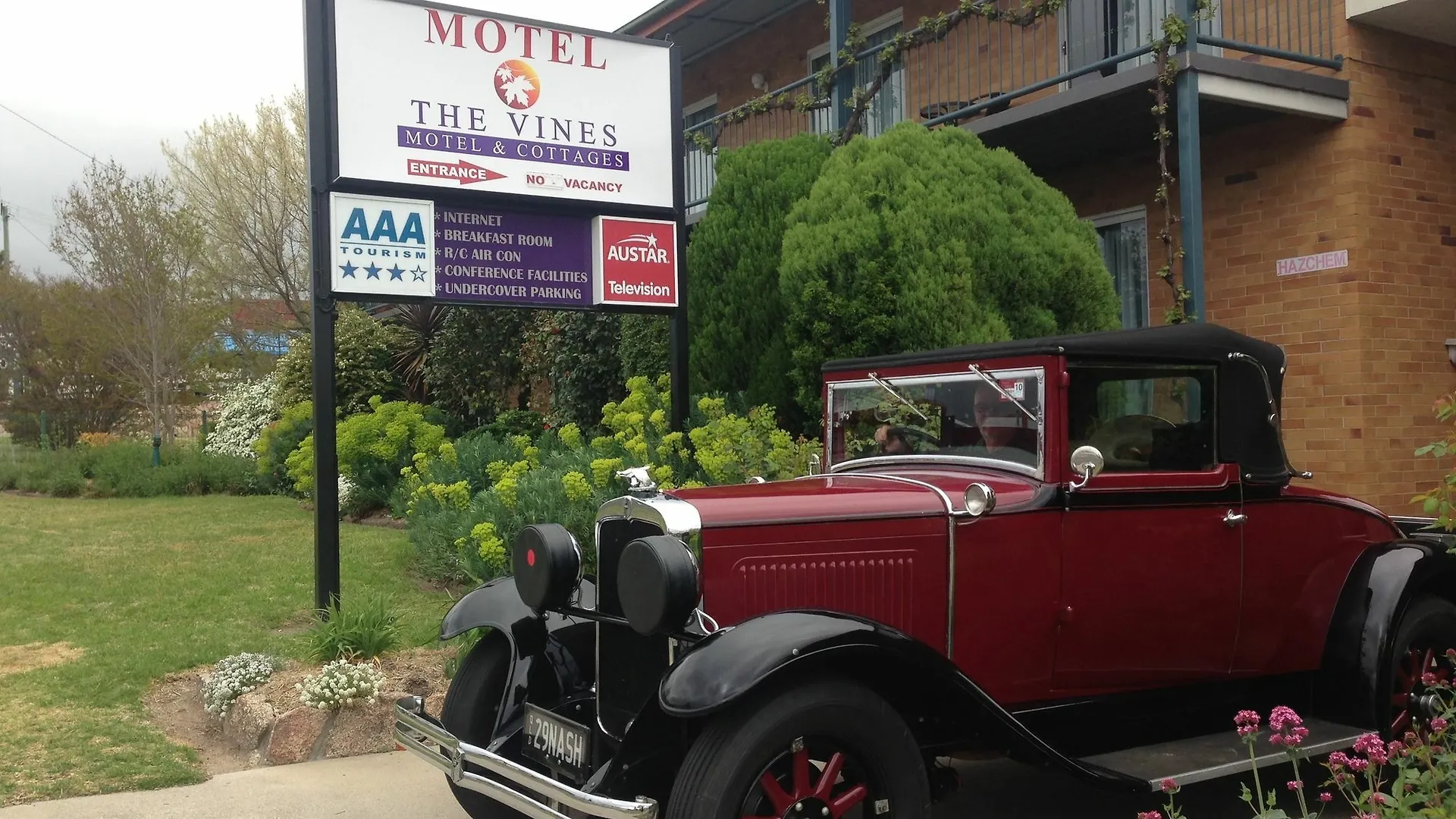 The Vines Motel & Cottages Stanthorpe